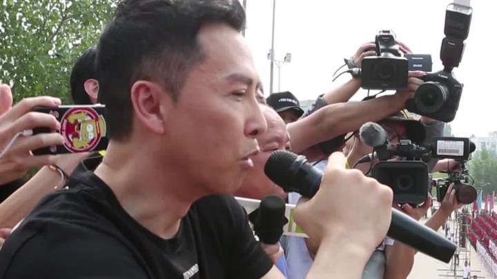 你呀闭嘴东北话版