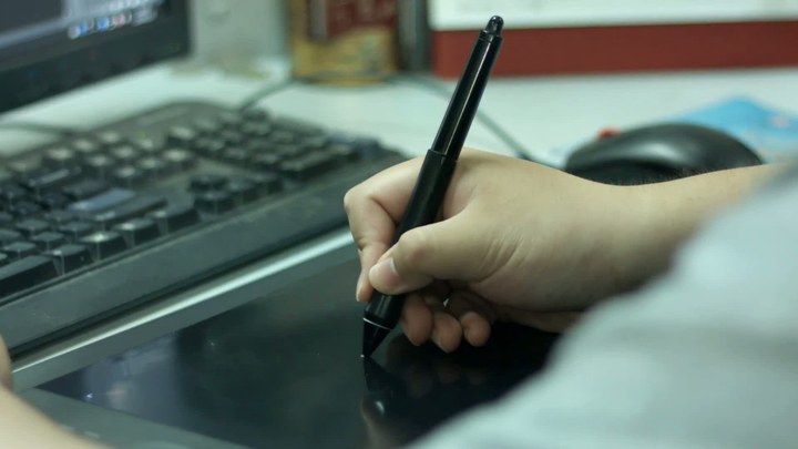 突围靳东43集全集免费观看策驰