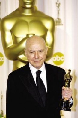 穿透屋顶的high kick全集